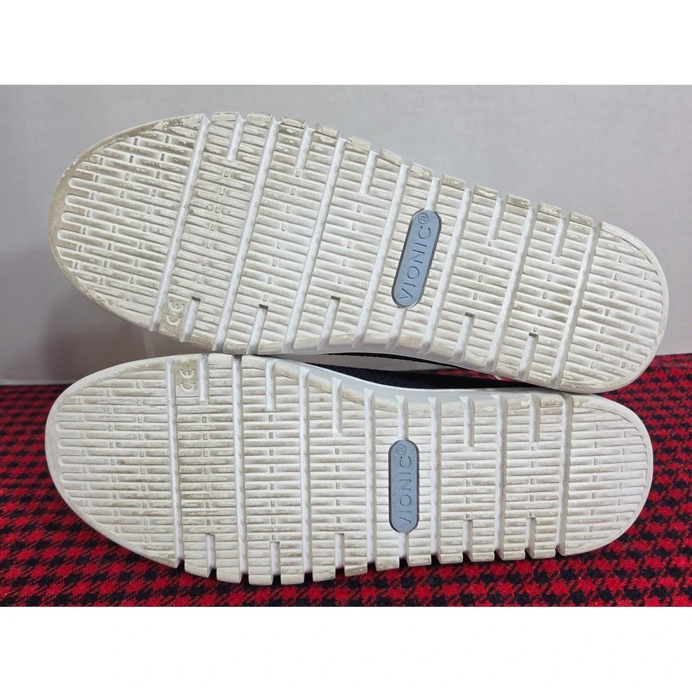 Vionic uptown skimmer
